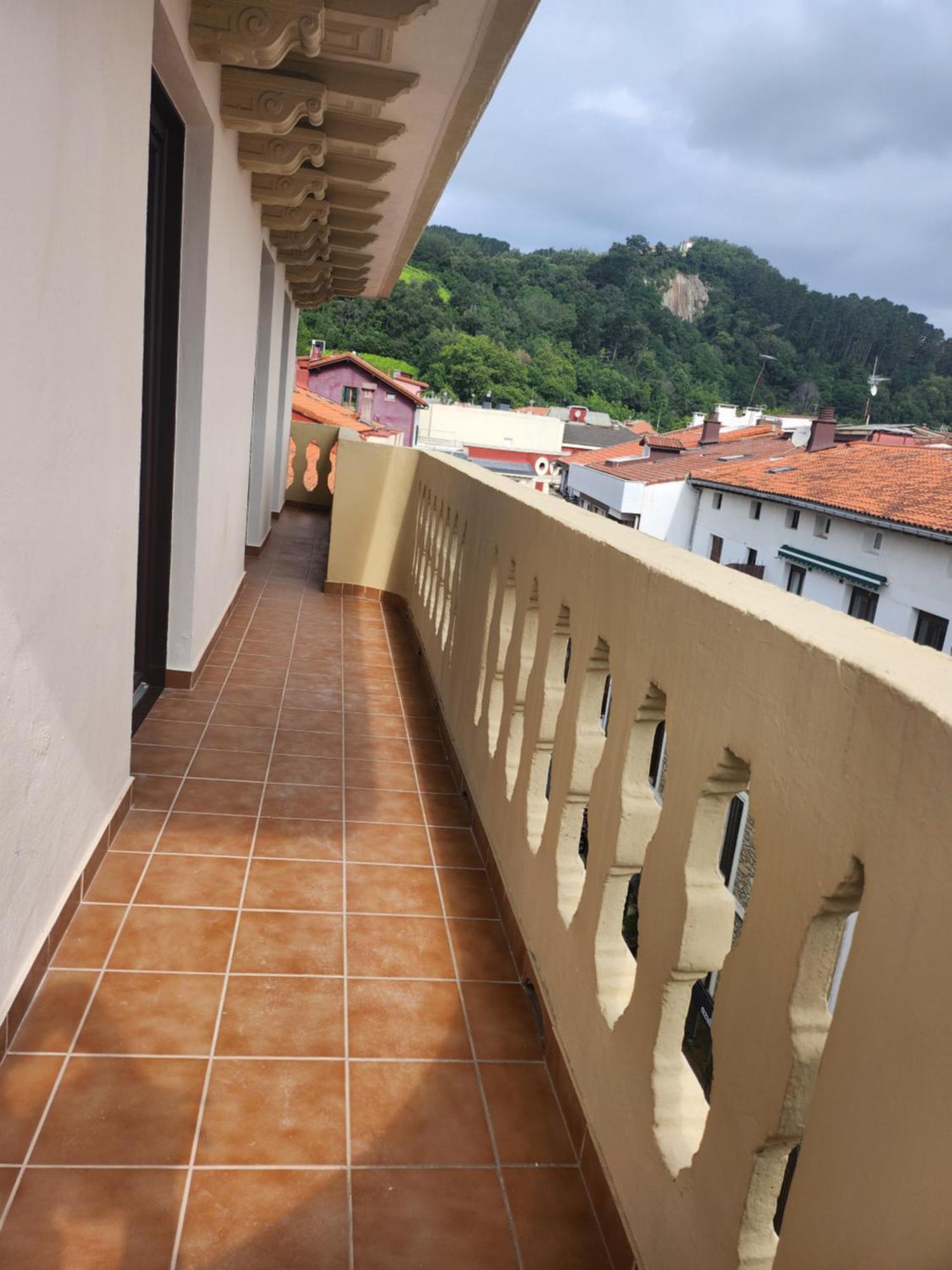Appartamento Piso centrico amplio-luminoso Zarautz Esterno foto