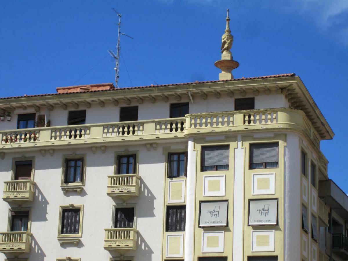 Appartamento Piso centrico amplio-luminoso Zarautz Esterno foto
